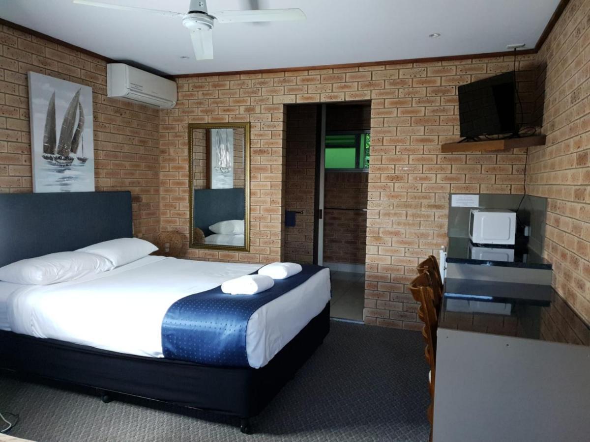Pacific Paradise Airport Motel Kültér fotó
